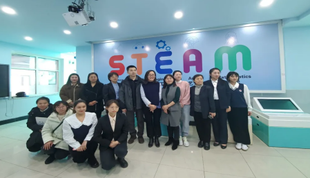 “夯實素質基礎 提升專業(yè)能力”解放大學區(qū)學科教師培訓